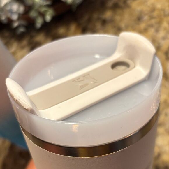 Stanley Blue and White 30oz Travel Tumbler with Handle bundle - Picture 14 of 14